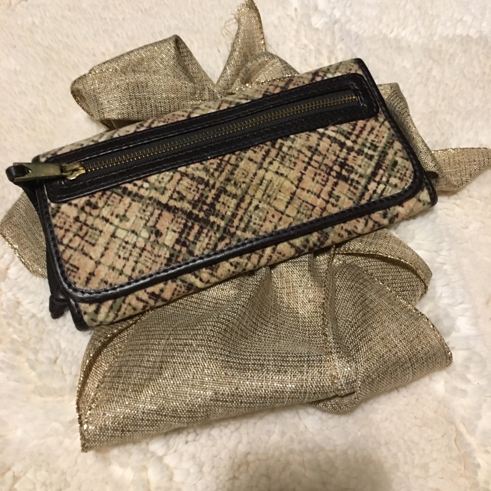 Banana Republic wallet/clutch